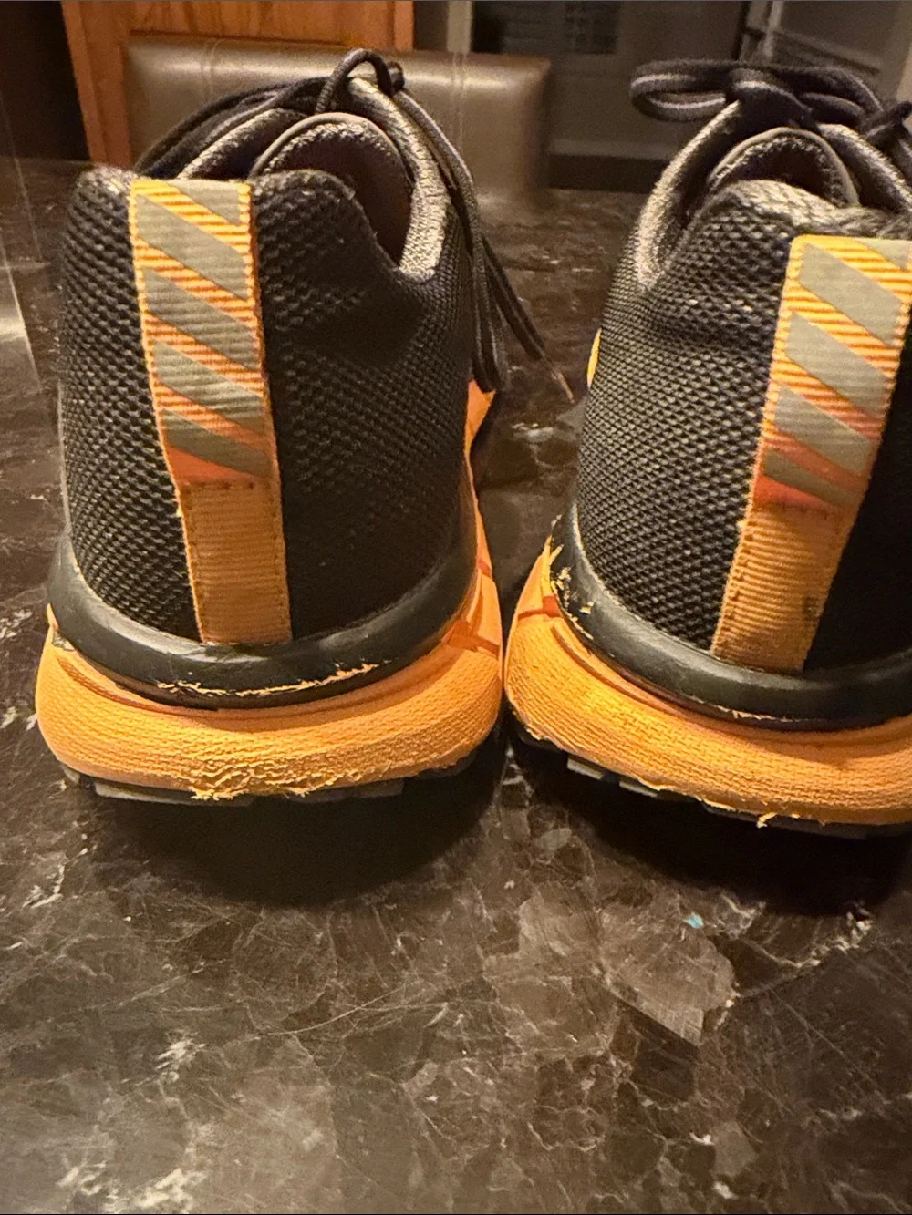 HOKA ONE ONE Challenger ATR 4 Trail Running Shoes Men’s Size 10 Black Orange